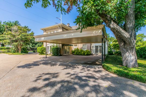 2524 Austin Ave, Waco, TX 76710